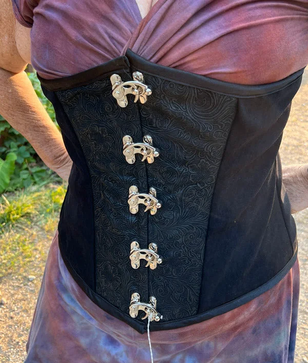 Moisture - wicking corsets for active lifestylesDianna Underbust with Hardware