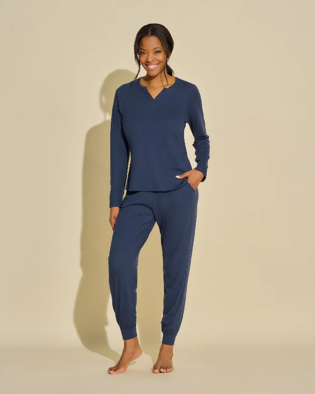 Women's full - cup bras for maximum coverageLong Sleeve Top & Jogger Set