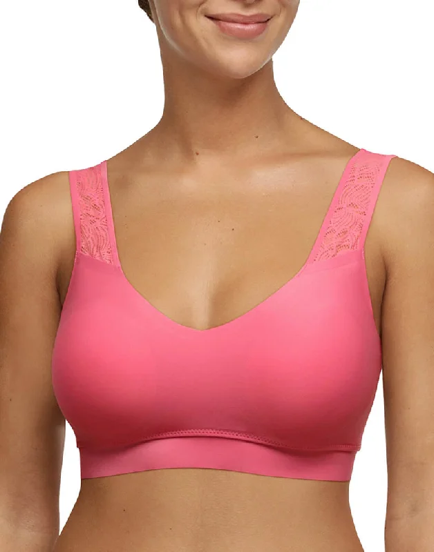 Bra with a low - cut cup for a more revealing style​ Chantelle Soft Stretch Padded Top With Lace 11G1