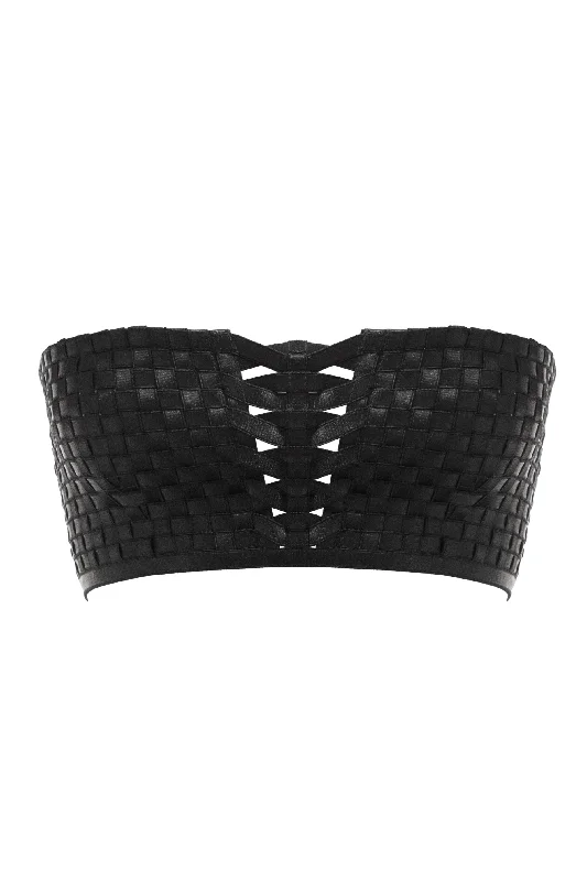 Bra with a textured fabric for added visual interest​ Kufiya black top