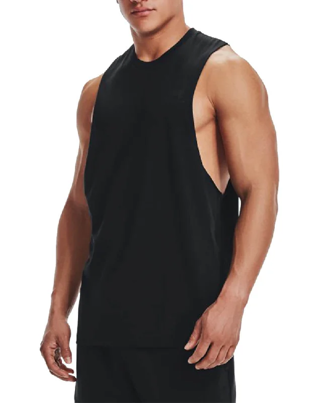 Bra with adjustable hooks for a customized fit​ Under Armour Left Chest Cut Off Tank 1329286
