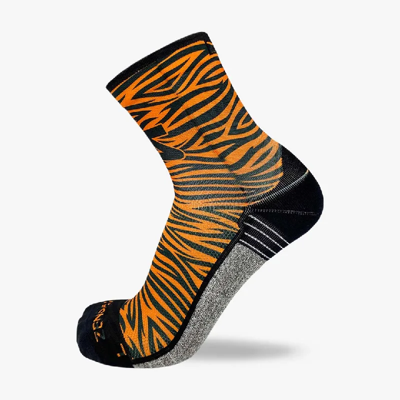 Women's thigh - high socks in a fishnet patternTiger Print Running Socks (Mini-Crew) Women's thigh - high socks in a fishnet patternTiger Print Running Socks (Mini-Crew)