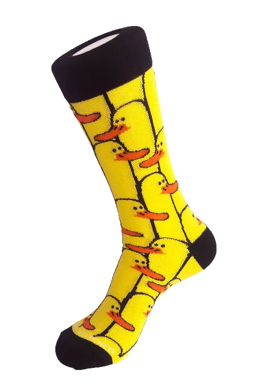 Women's cable - knit ankle socks for a cozy styleDUCKS ALL OVER